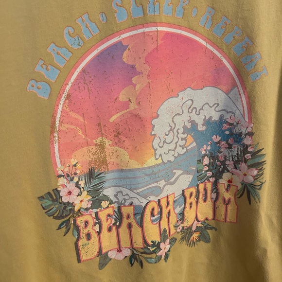 Beach Bum Tee - Picture 3 of 4